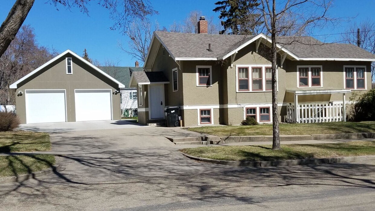 Foto principal - 900 N 2nd St
