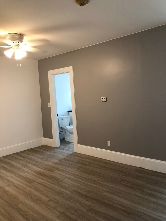 sala de estar - 165 W Emerson St