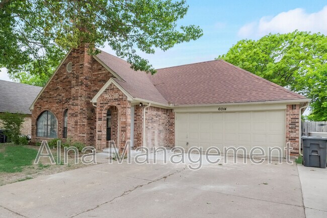 Foto del edificio - 6014 Meadowside Trail