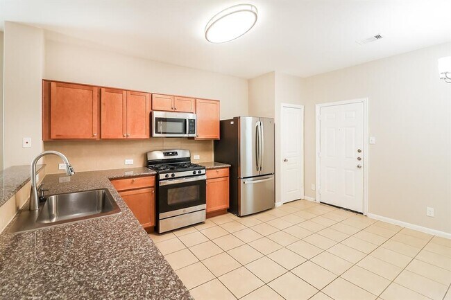 Foto del edificio - 2211 Moss Bluff Ln
