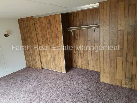 Foto del edificio - 4417 Pine Tree Cir W
