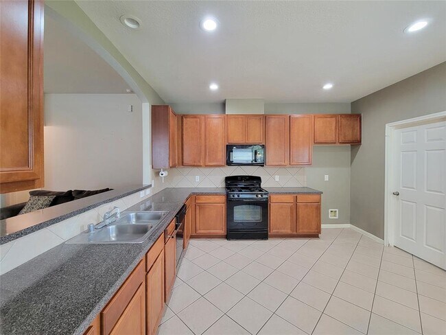 Building Photo - 25223 Hazel Ranch Dr
