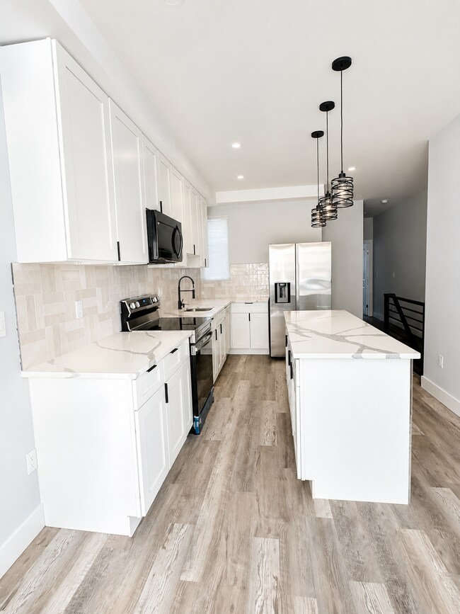 Foto del edificio - 1533 N Lawrence St