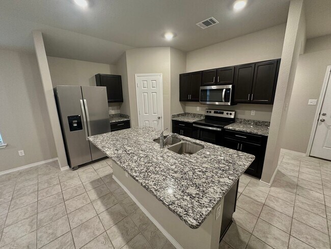 Building Photo - 5108 Karen Grn Dr