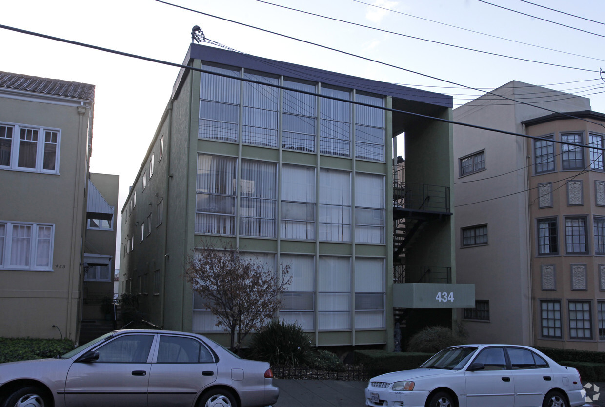 Building Photo - 434 Lee St