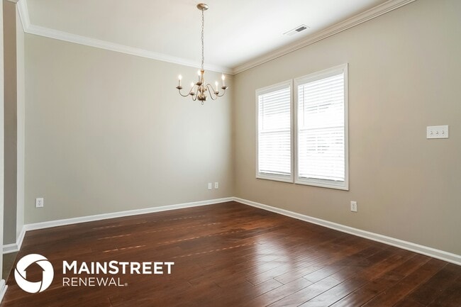 Building Photo - 7109 Bristoe Station Ln