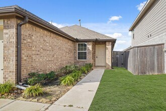 Building Photo - 7823 Winward Rdg Wy