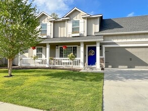 Building Photo - 10136 W Wyatt Earp Dr
