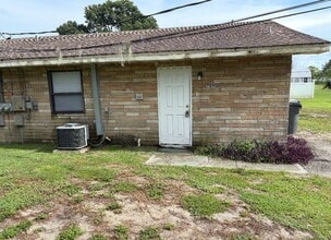 709 Mosley Rd