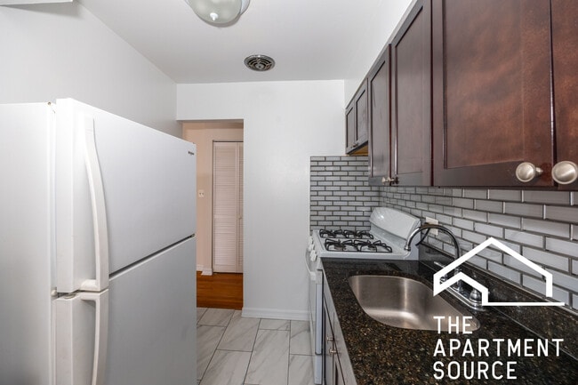 Foto del edificio - 6830 N Sheridan Rd