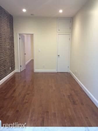 Primary Photo - 210 W 146th St