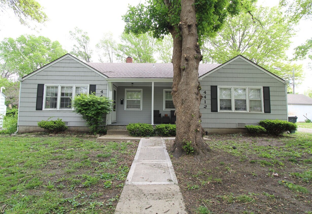 Foto principal - 1 Bedroom 1 Bath Duplex in Navy Hill Area ...