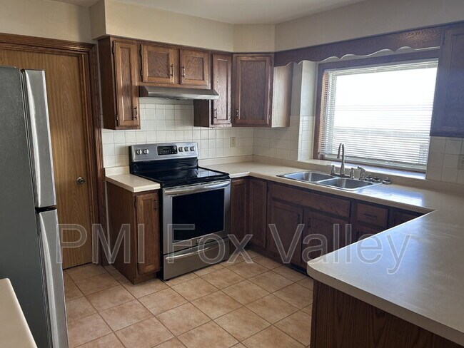 Foto del edificio - 2712 W Glenpark Dr