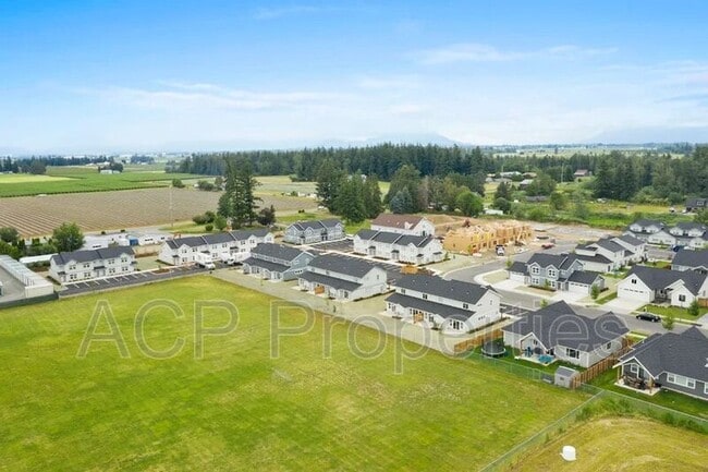Building Photo - 2261 Currant St