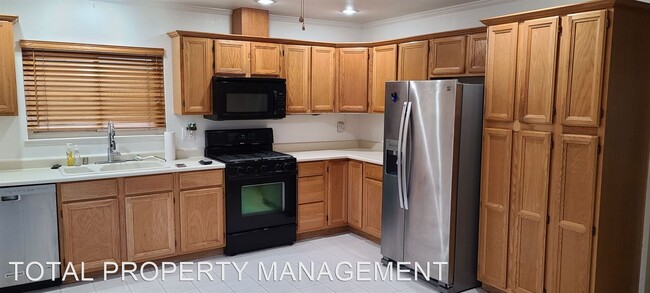 Foto del edificio - 3 br, 2 bath House - 7001 AVENIDA ROTELLA