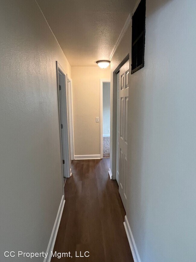 Foto del edificio - 3 br, 1 bath House - 2114 Ivy Ave