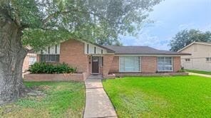 Building Photo - 3727 Woodvalley Dr