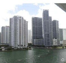Building Photo - 325 S Biscayne Blvd