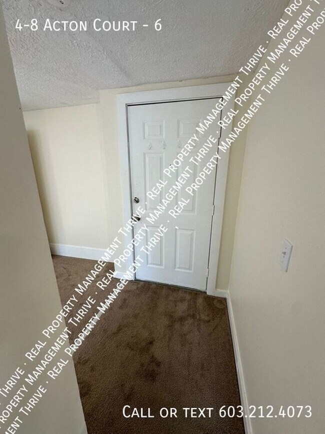 Building Photo - ****1 BEDROOM...FIRST MONTH'S RENT FREE W/...
