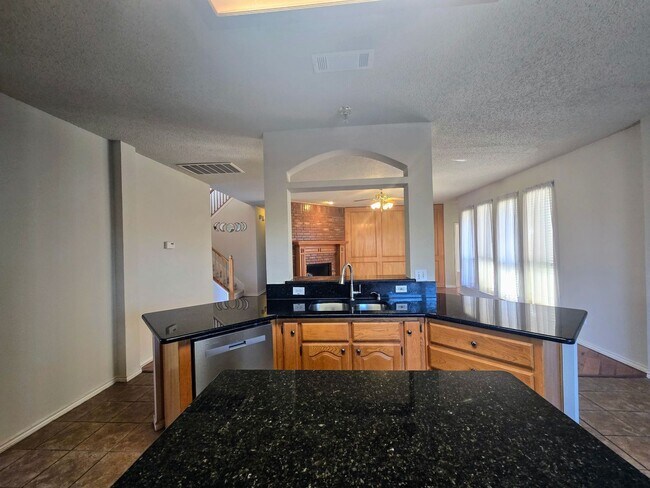 Foto del edificio - 214 Glen Ridge Dr