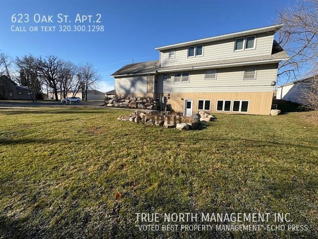 Building Photo - 623 Oak St