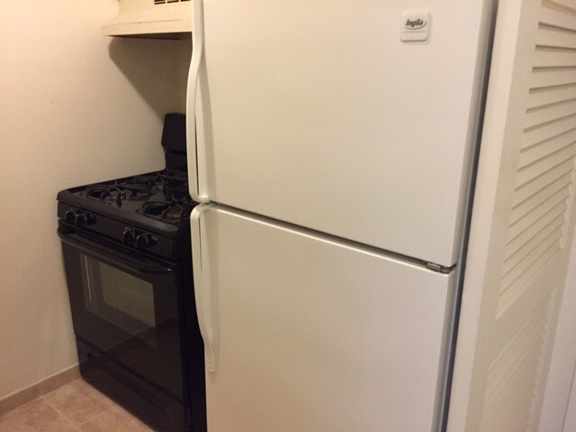 updated kitchen - 2030 F St NW