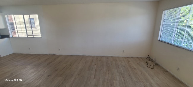 Building Photo - 1920 E 25th St