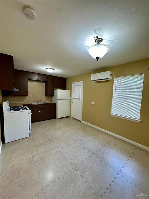 Building Photo - 17 S 17th Ave