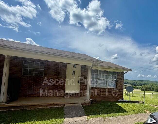 Foto del edificio - 582 Withrow Rd