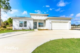 Building Photo - 135 Ferguson St