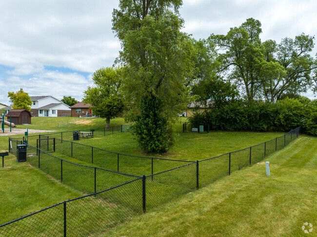 Dog Park - Fairfield Lakes