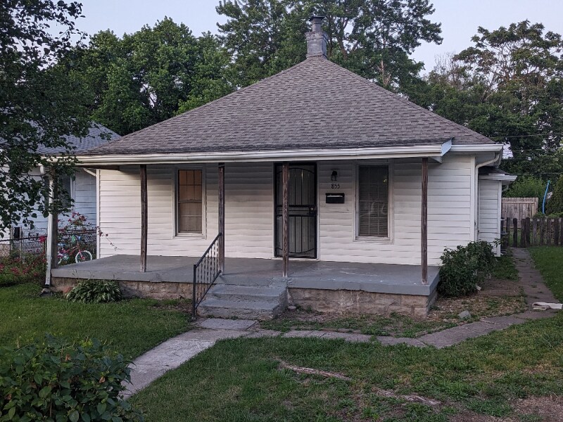 Primary Photo - 855 S Tremont St
