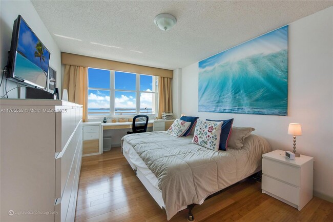 Building Photo - 800 Claughton Island Dr