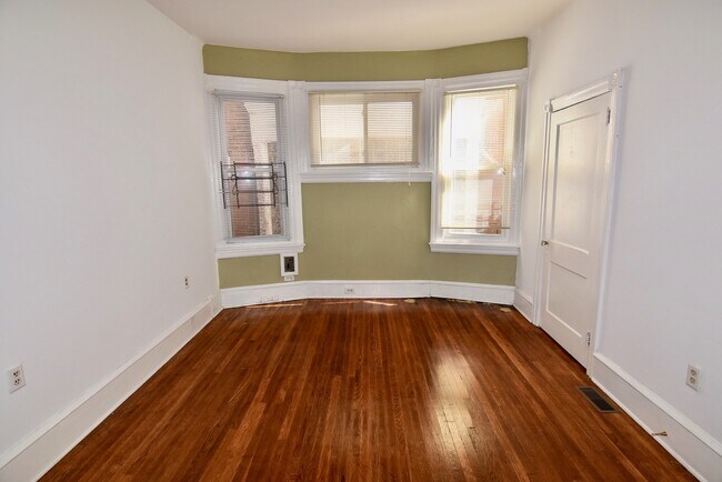 Building Photo - 238 S 45th St