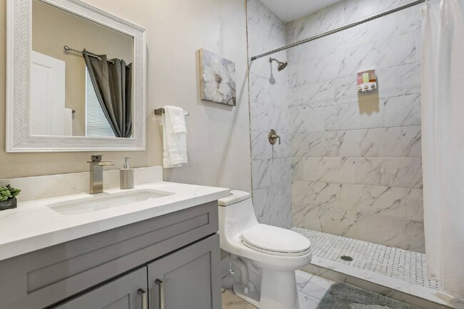 Foto del edificio - 1377 St Bernard Ave