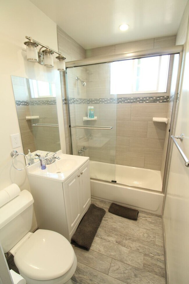 Foto del interior - 12757 Matteson Ave