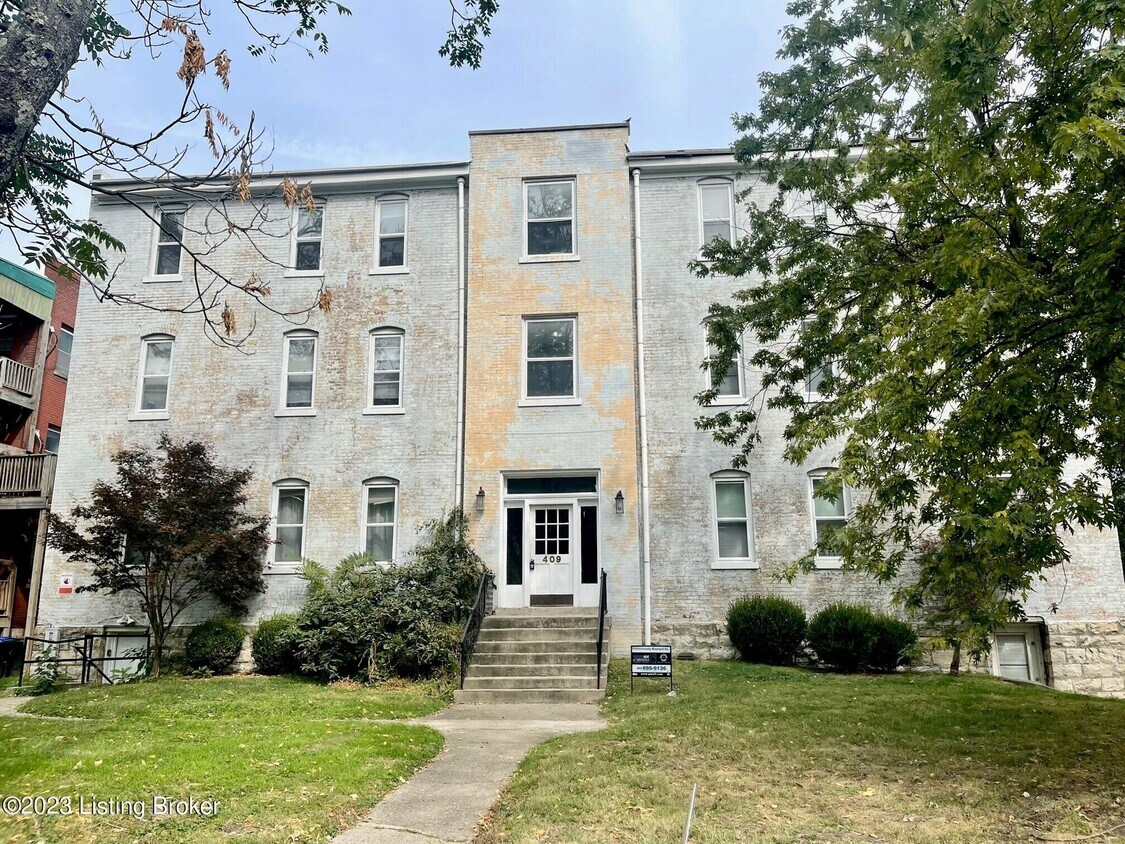 Primary Photo - 409 W Gaulbert Ave