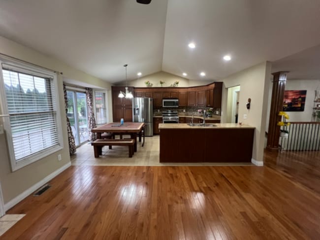 Building Photo - 10815 N Fieldgrove Dr