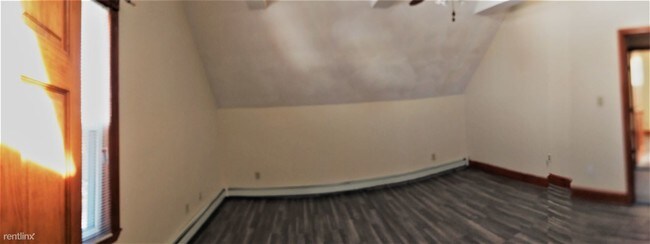 Foto del edificio - 4 br, 2 bath Townhome - 45 Brook Ave