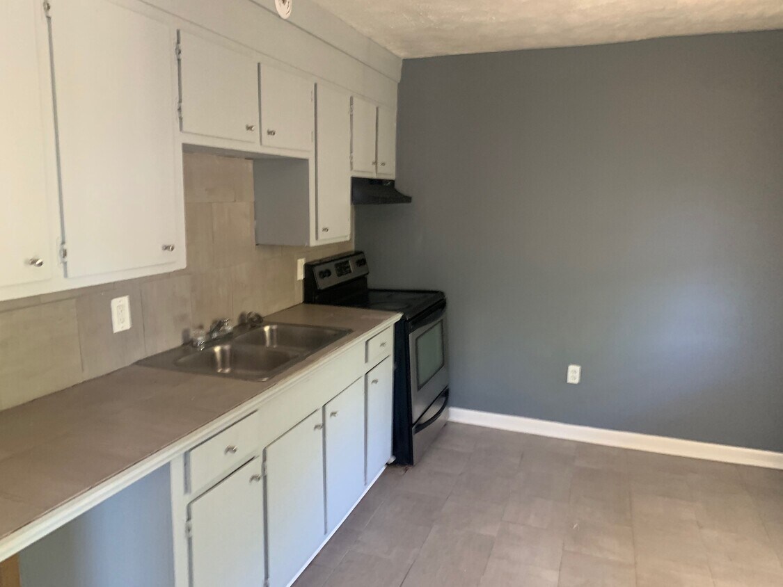 Foto principal - 1175 Eminence Row