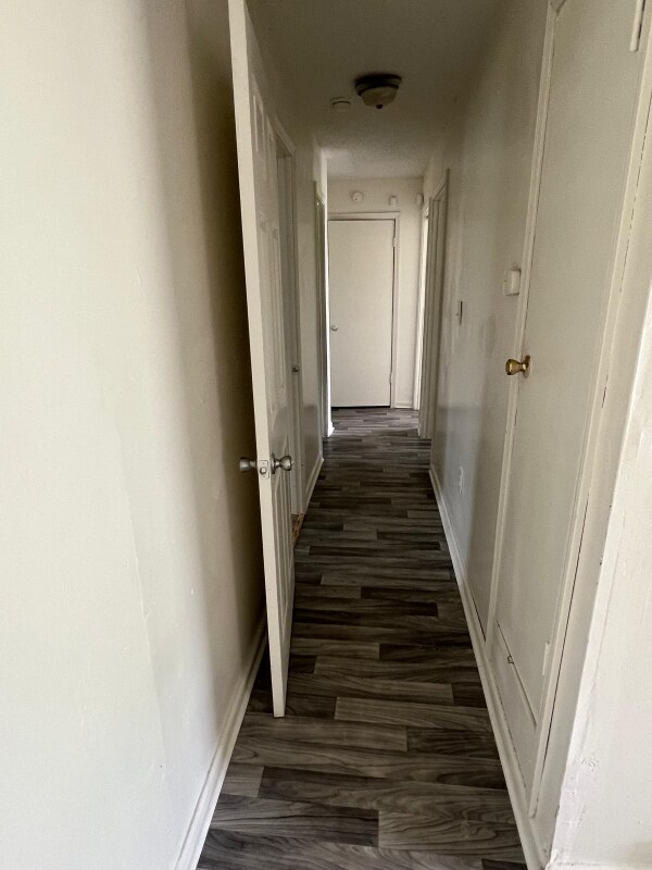 Foto del edificio - 3390 Ridgemont Ave