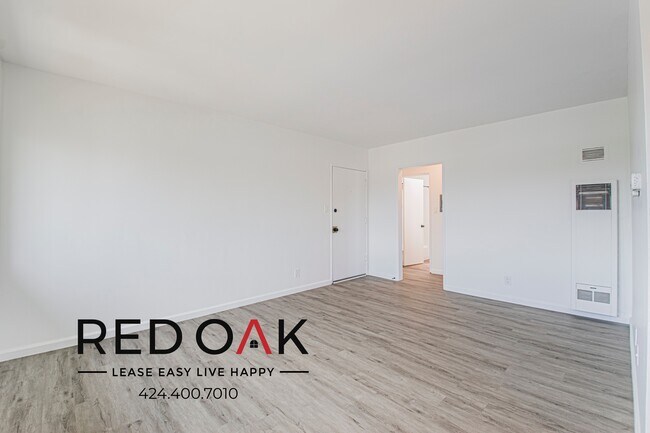 Foto del edificio - 6109 Brynhurst Ave