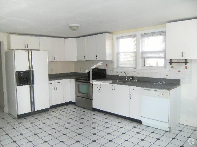 Building Photo - 505 Washington St