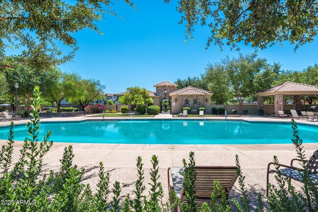 Foto del edificio - 1737 E Dogwood Ln