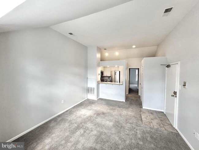 Foto del edificio - 4733 Bradley Blvd