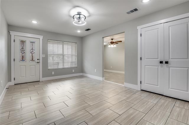 Building Photo - 1326 Johns Ave