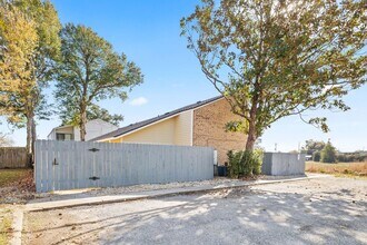 Building Photo - 203 Cougar Ridge