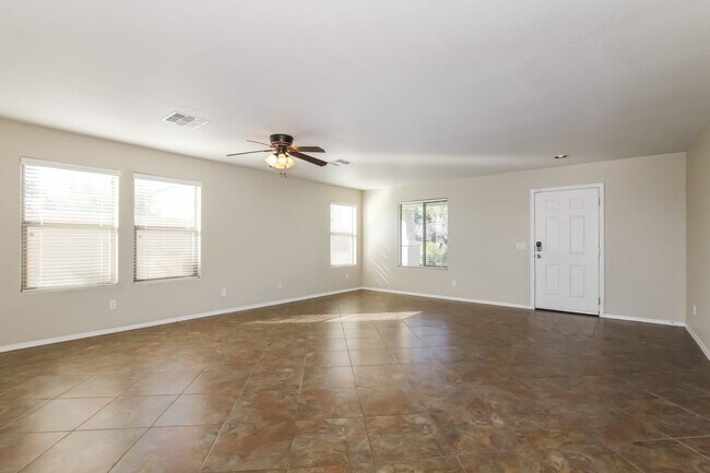 Building Photo - 6419 W Seldon Ln