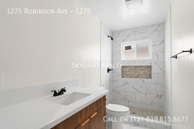 Foto del edificio - 1275 Robinson Ave