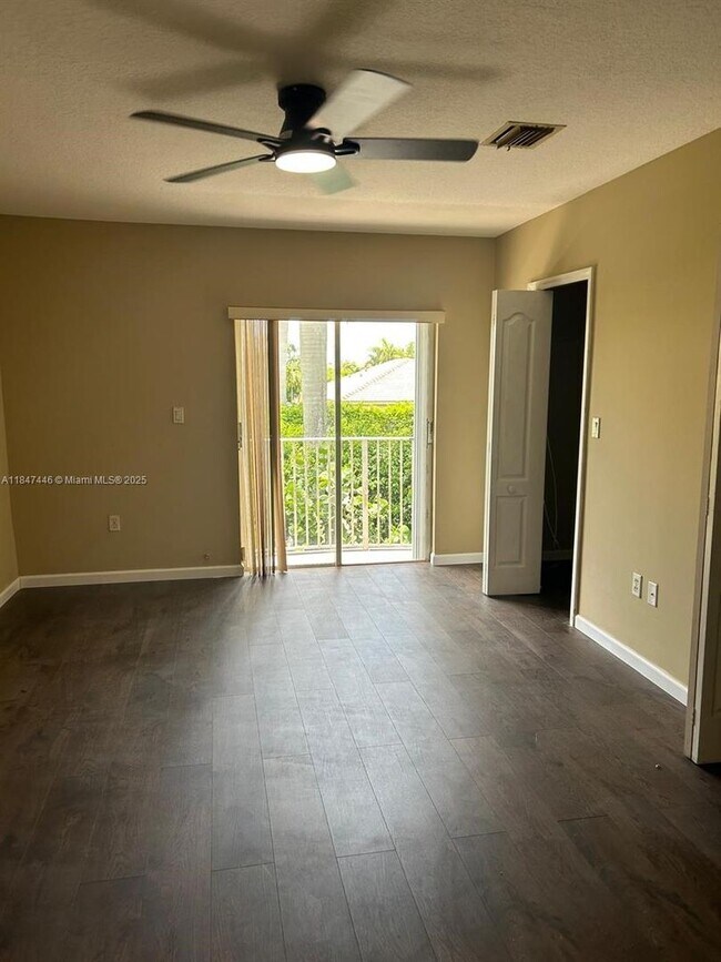 Building Photo - 3138 SW 129th Terrace